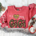 Custom Grandma Leopard Sweatshirt – Personalized I Love Being Gigi with Grandchildren’s Names Hoodie, Ideal Christmas Gift Printing Joy